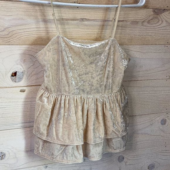 American Eagle Outfitters Tops - EUC American Eagle | X-Small | Cream/Ivory | Crushed Velvet Ruffle Tank Top
